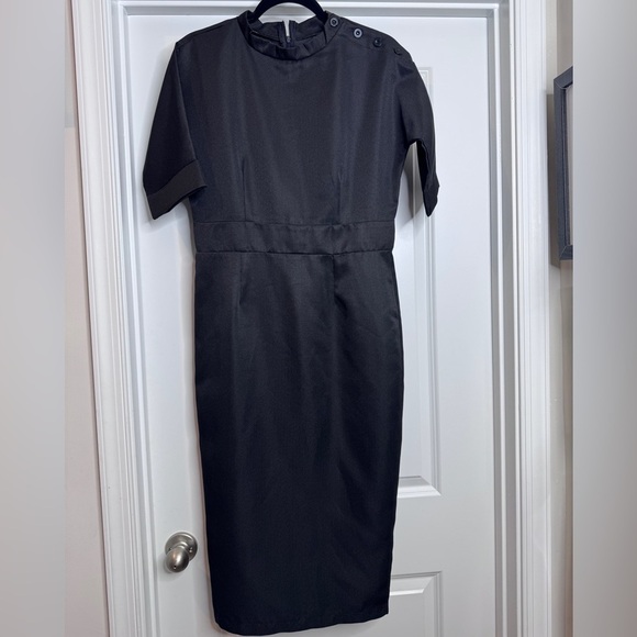 Dresses & Skirts - Vintage Women’s Black Sheath Dress